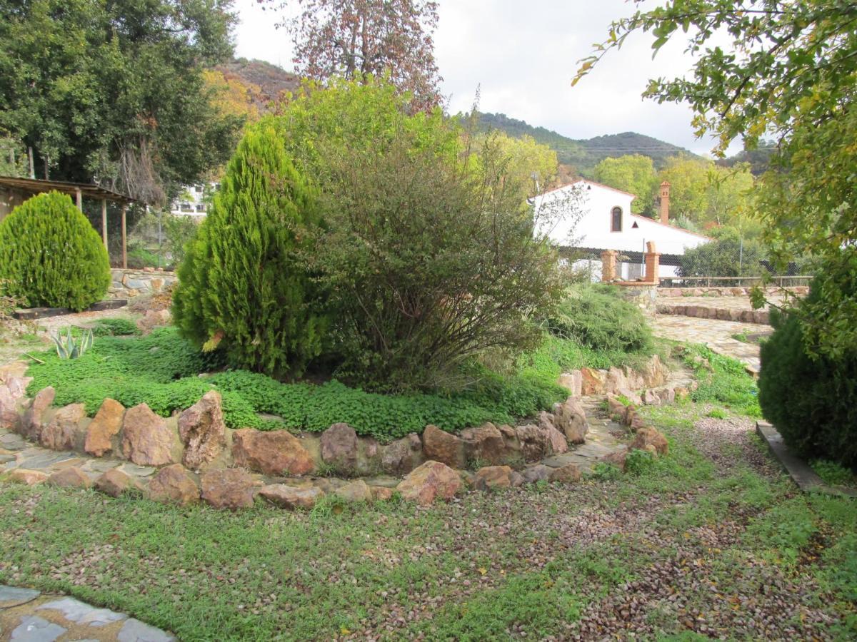 Albergue Rural Almonaster ألموناستير لا ريال المظهر الخارجي الصورة